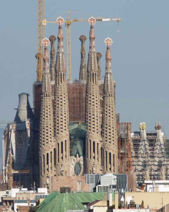 A. Gaudí - Sagrada Familia gaudi-sagrada-familia