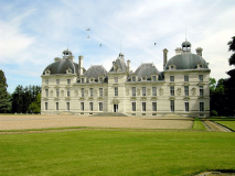 Château_de_Cheverny_Angle_Shot